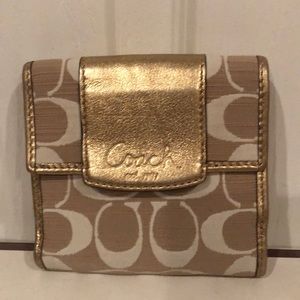 ‼️SOLD❗️Coach gold wallet